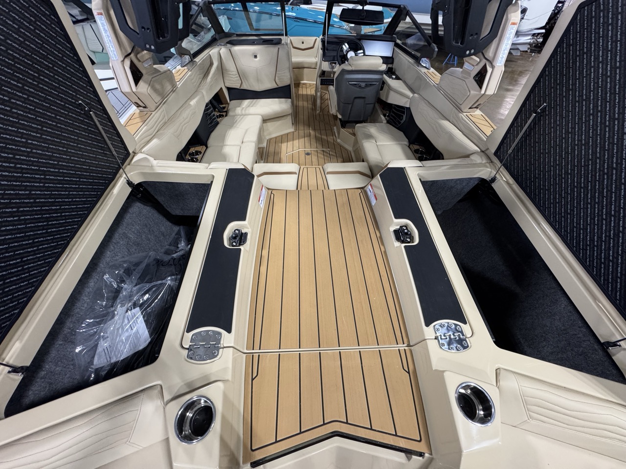 2025 Nautique G21 Super Air Icon
